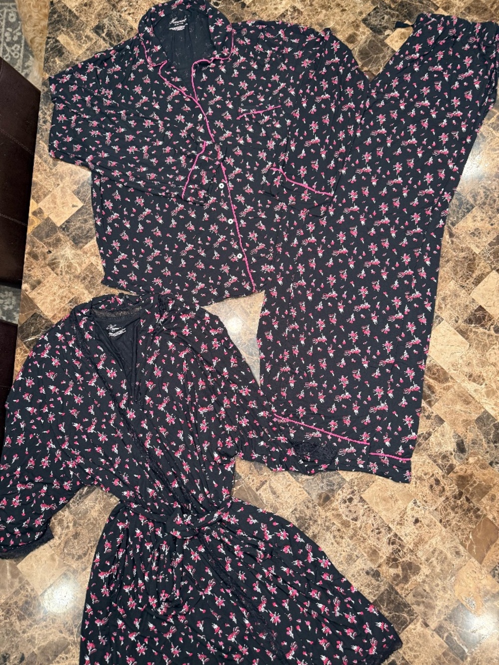 VS Heavenly by Victoria Robe and Pajama Set Size XL